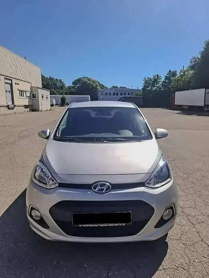 Gebraucht Hyundai i10 Classic 67 PS (49 kW) 2016 Grau Kleinwagen