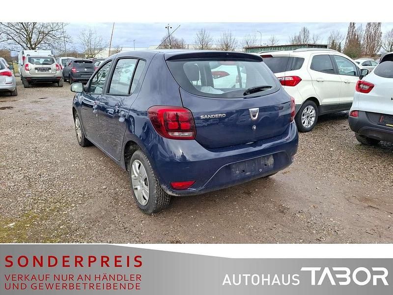 Second-hand Dacia Sandero Comfort 73 CP (53 kW) 2018 Albastru Hatchback