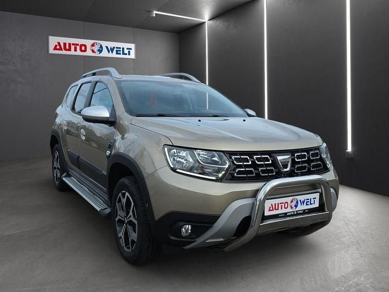Gebraucht Dacia Duster Celebration 116 PS (85 kW) 2020 Beige SUV