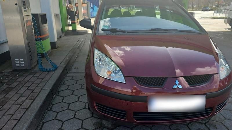 Gebraucht Mitsubishi Colt 95 PS (69 kW) 2005 Rot Kleinwagen