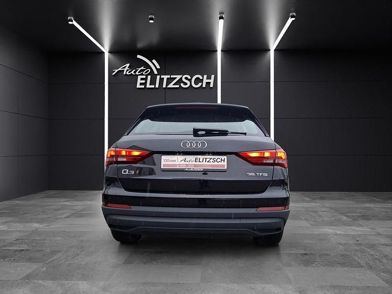 Gebraucht Audi Q3 Ambiente 150 PS (110 kW) 2024 Mythosschwarz metallic SUV
