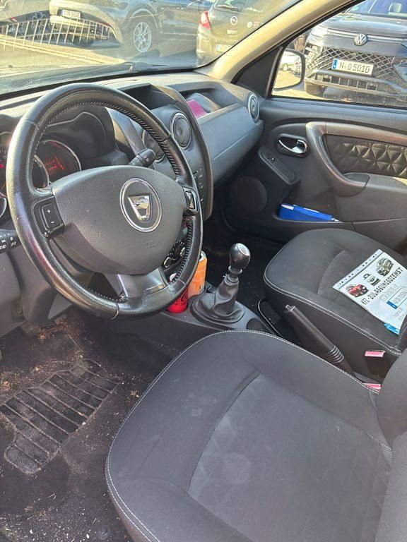 Gebraucht Dacia Duster Lauréate 109 PS (80 kW) 2015 Grau SUV