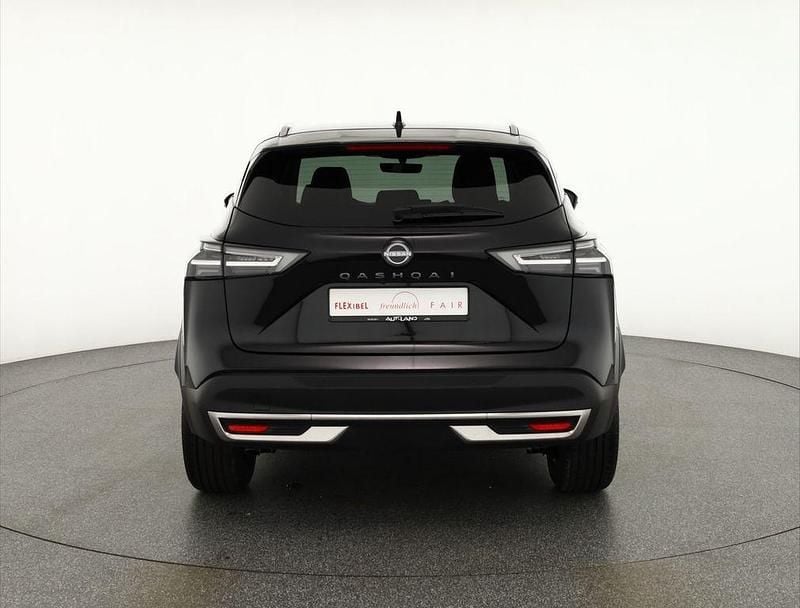 Neu Nissan Qashqai N-Connecta 158 PS (116 kW) 2025 Schwarz SUV