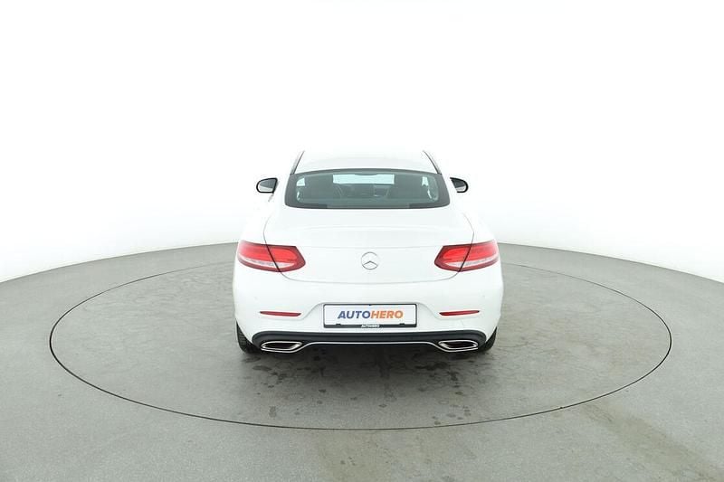Gebraucht Mercedes C200 184 PS (135 kW) 2018 Weiß Coupé