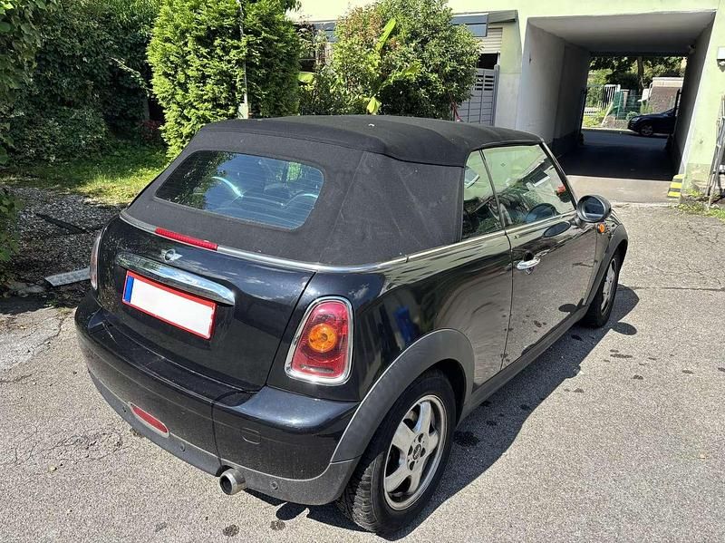 Second-hand Mini Cooper Cabriolet 122 CP (89 kW) 2010 Negru Cabrio