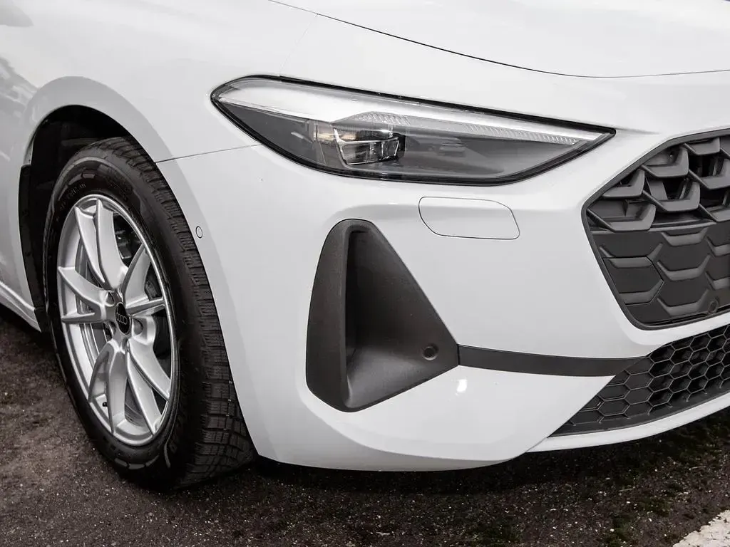 Gebraucht Audi A5 Ambiente 150 PS (110 kW) 2025 Gletscherweiß Kombi