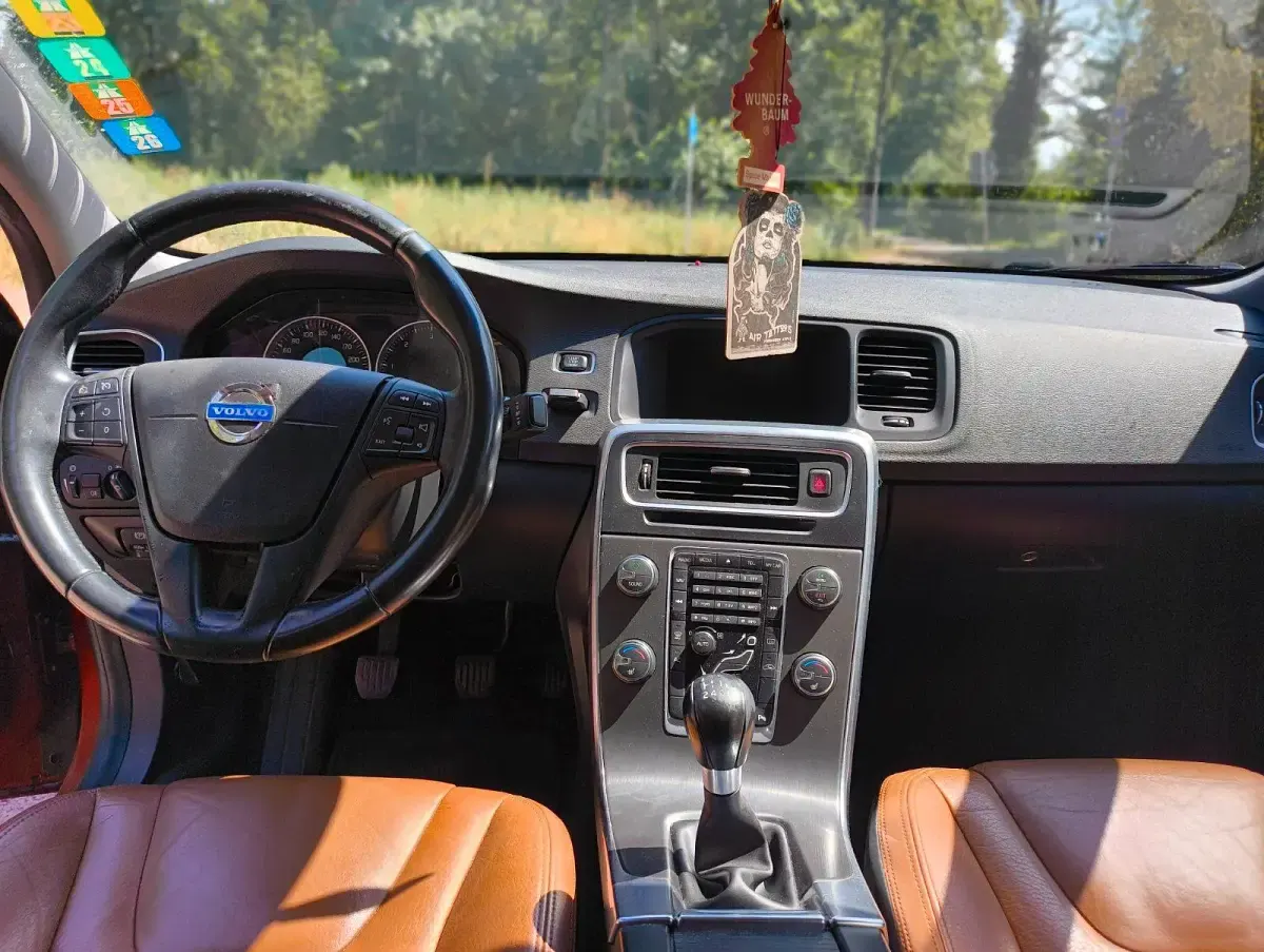Gebraucht Volvo S60 163 PS (119 kW) 2011 Rot Limousine