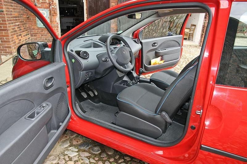 Gebraucht Renault Twingo Expression 75 PS (55 kW) 2014 Rot Kleinwagen