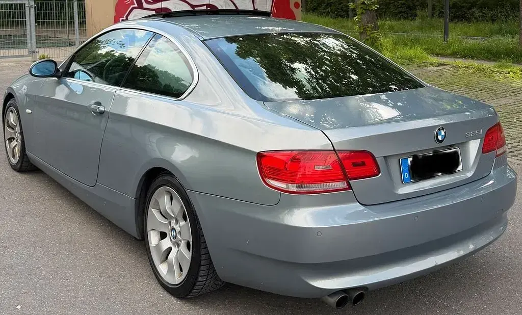 Gebraucht BMW 325 218 PS (160 kW) 2007 Coupé