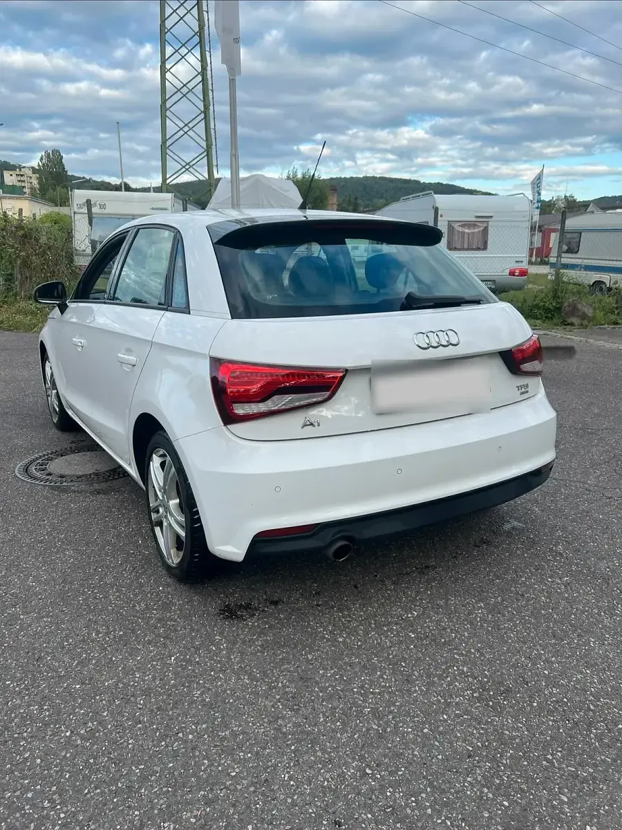 Gebraucht Audi A1 Sportback 95 PS (69 kW) 2016 Weiß Kleinwagen