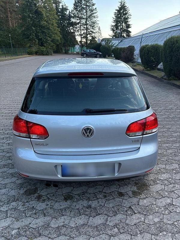 Second-hand VW Golf 110 CP (80 kW) 2009 Argintiu Coupe