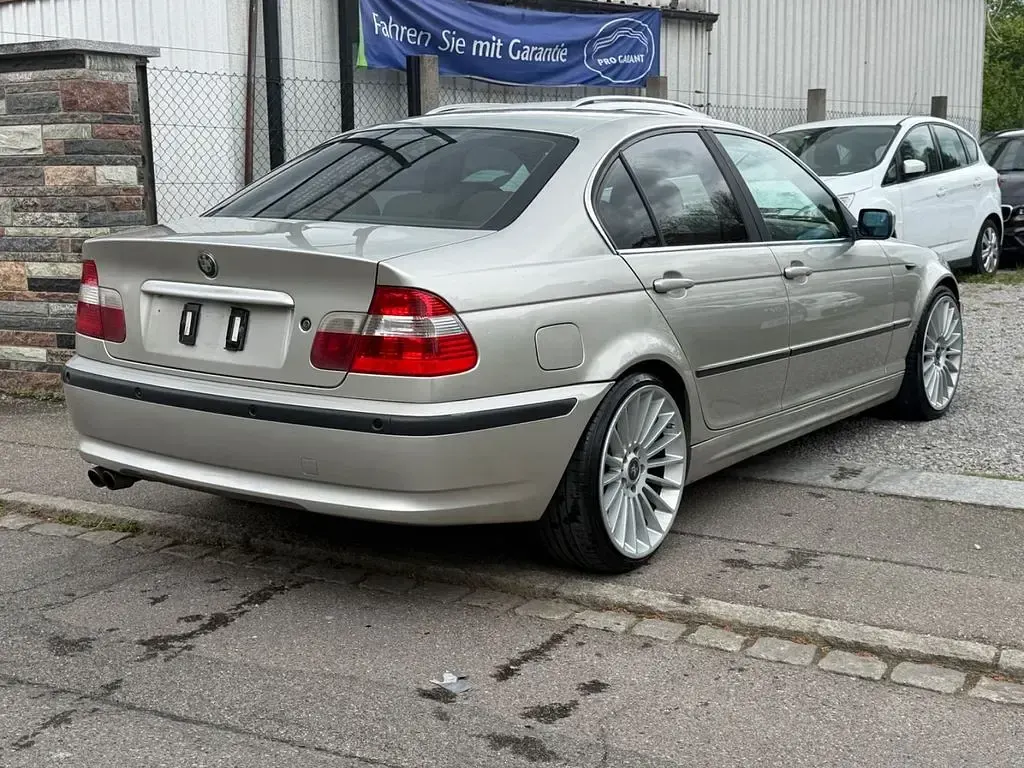 Gebraucht BMW 325 192 PS (141 kW) 2004 Limousine