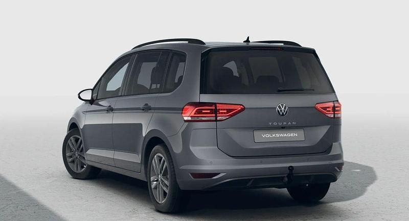 Neu VW Touran 150 PS (110 kW) 2026 Grau Van / Kleinbus