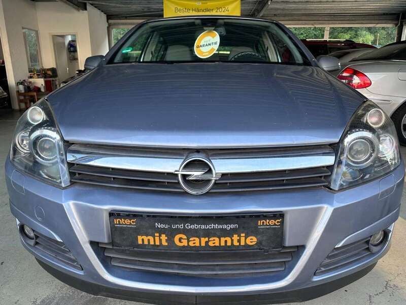 Lichtsilber m2 Gebraucht 2004 Opel Astra Enjoy Kleinwagen | 5.899 € (Teuer) - Bild 1/4