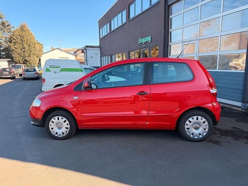 Gebraucht VW Fox Refresh 54 PS (39 kW) 2009 Rot Kleinwagen