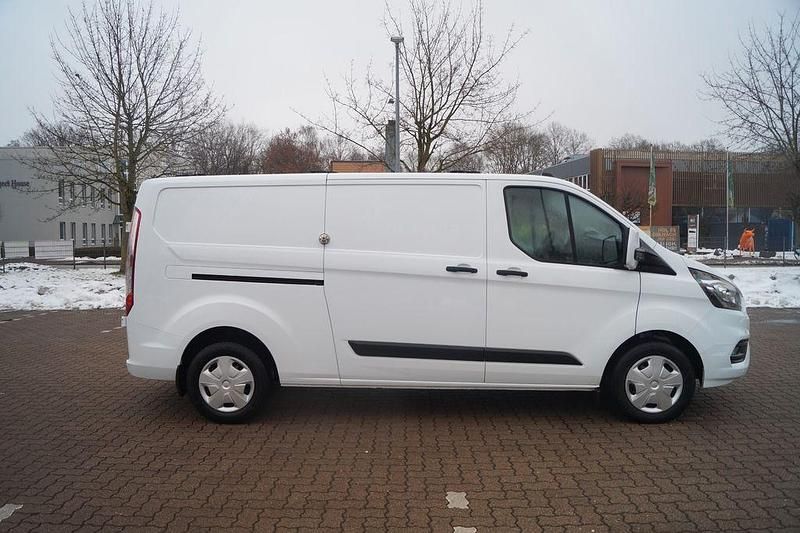 Gebraucht Ford Transit Custom 131 PS (96 kW) 2020 Weiß Van / Kleinbus