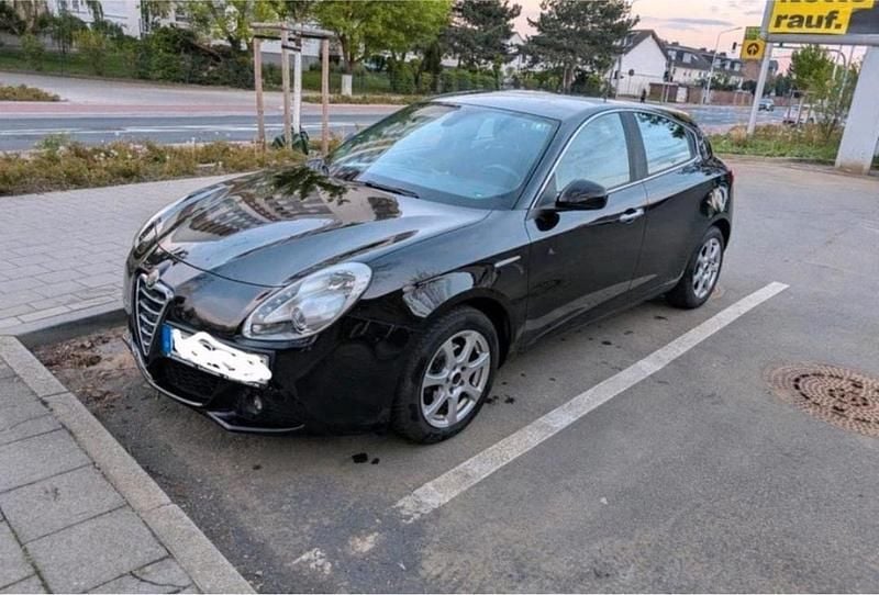 Schwarz Gebraucht 2012 Alfa Romeo Giulietta Kleinwagen | 4.800 € (Guter Preis) - Bild 1/4