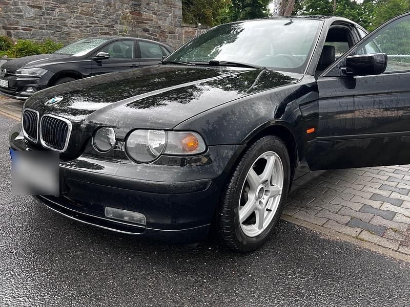 Gebraucht BMW 316 115 PS (84 kW) 2002 Schwarz Coupé