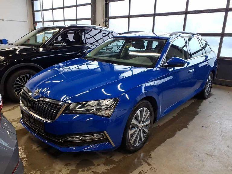 Gebraucht Skoda Superb Ambition 156 PS (114 kW) 2021 Blau Kombi