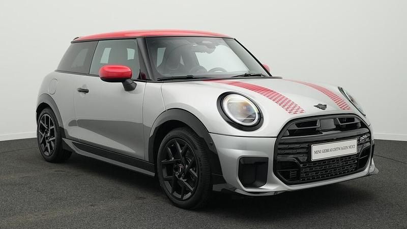 Usata Mini Cooper 156 CV (114 kW) 2024 Grigio Utilitaria