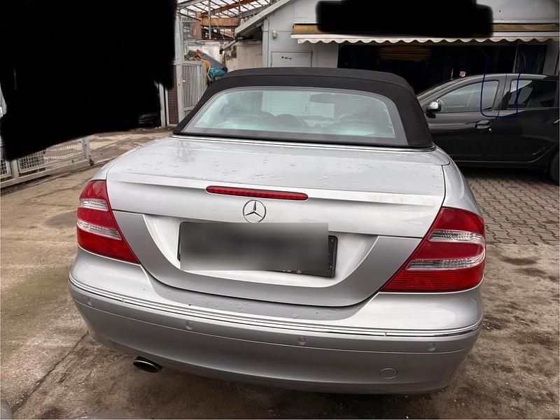 Gebraucht Mercedes CLK320 222 PS (163 kW) 2003 Silber Cabrio