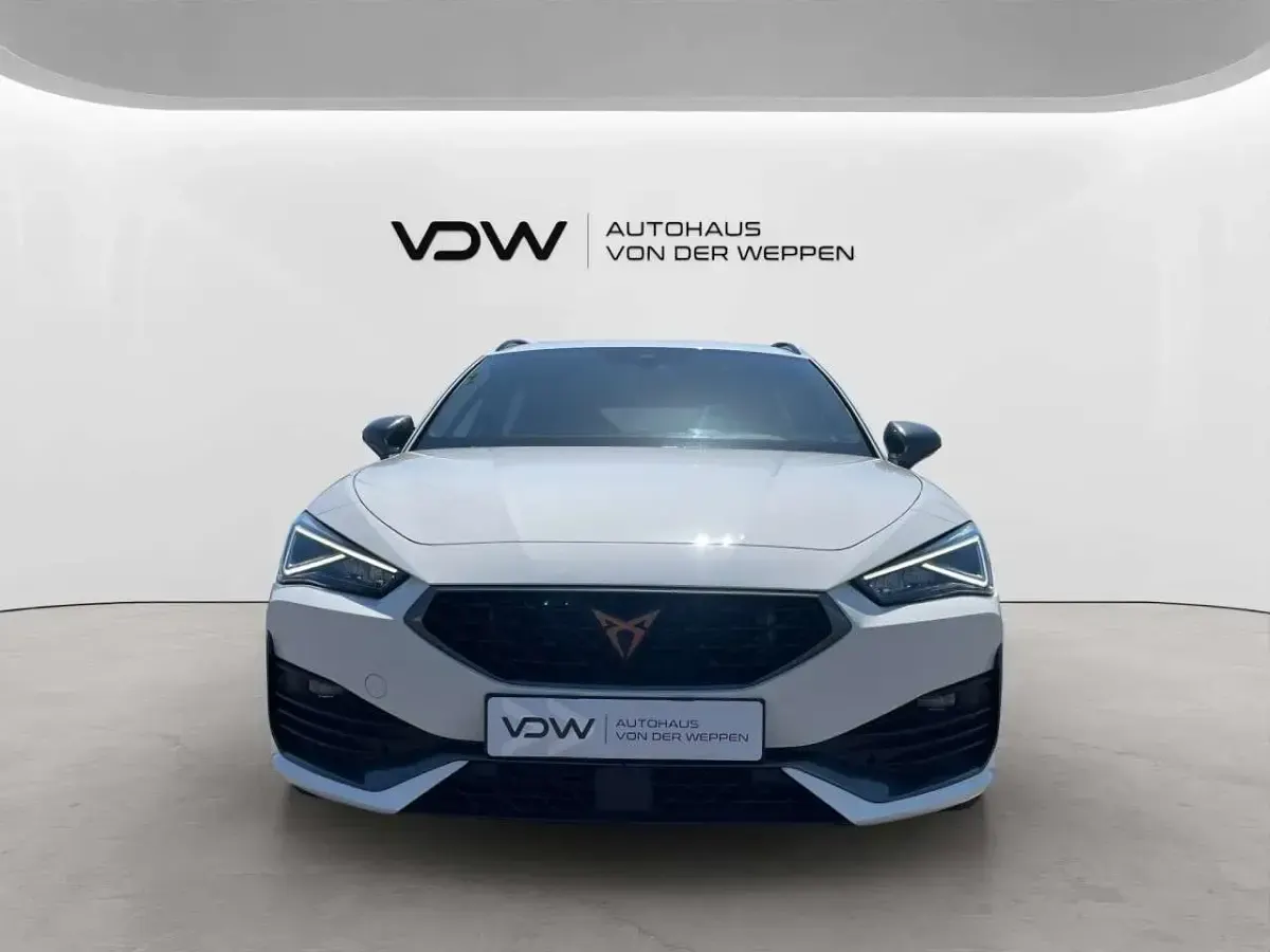 Gebraucht Cupra Leon VZ 245 PS (180 kW) 2024 Candy weiß SUV