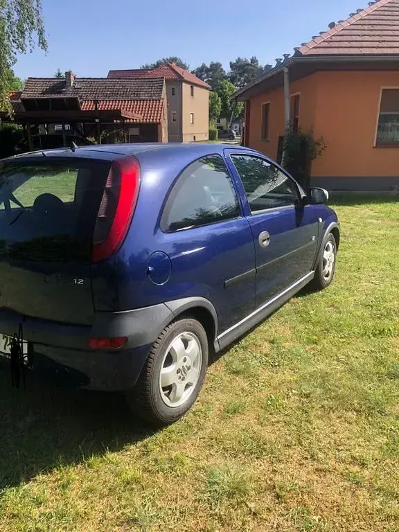 Używany Opel Corsa Njoy 75 KM (55 kW) 2002 Niebieski Hatchback