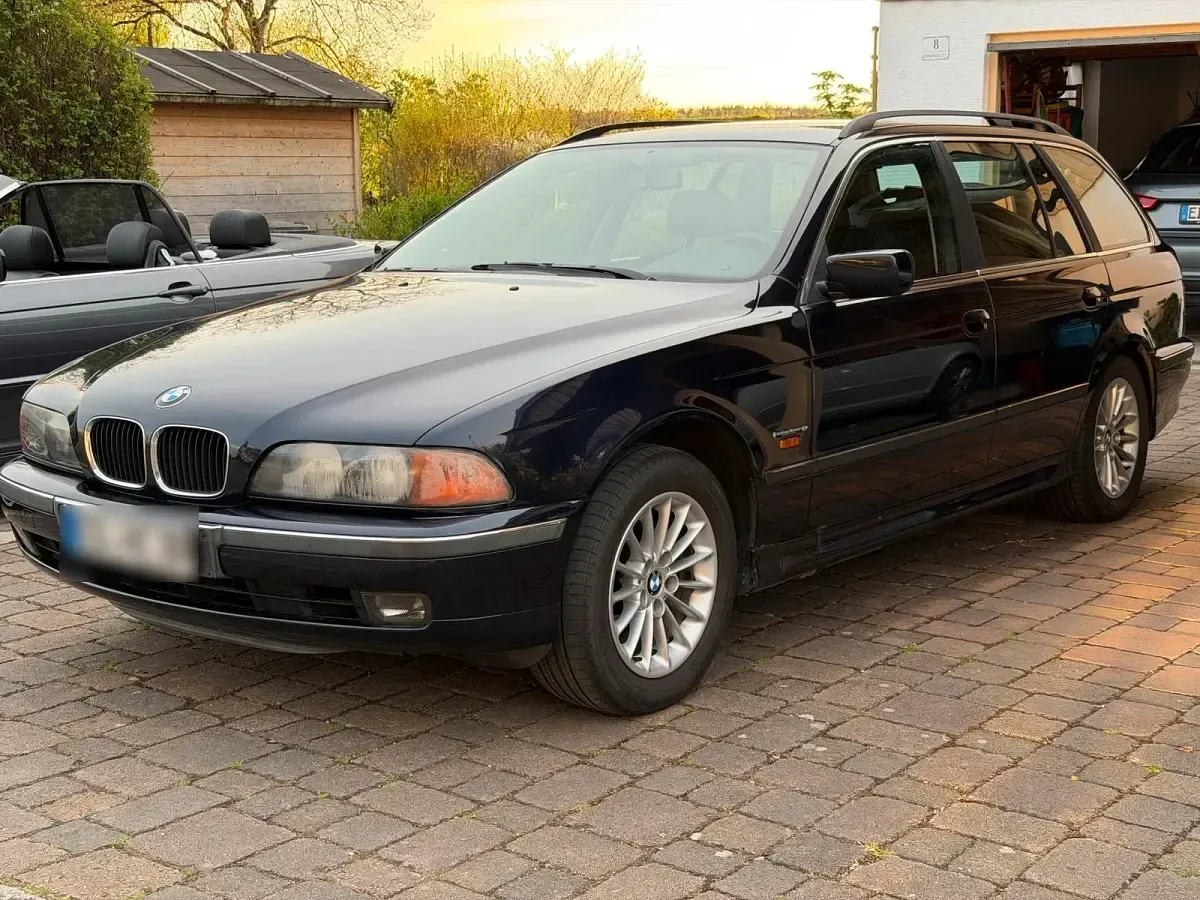 Second-hand BMW 520 150 CP (110 kW) 2000 Albastru Break