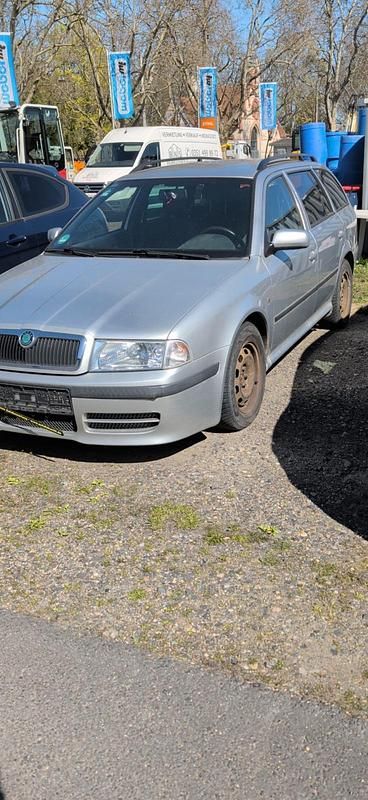 Gebraucht Skoda Octavia 102 PS (75 kW) 2008 Silber Kombi