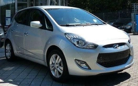 Silber Gebraucht 2012 Hyundai ix20 Comfort Kleinwagen | 7.600 € (Fairer Preis) - Bild 1/4