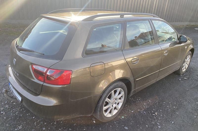 Gebraucht Seat Exeo Style 143 PS (105 kW) 2011 Braun Kombi