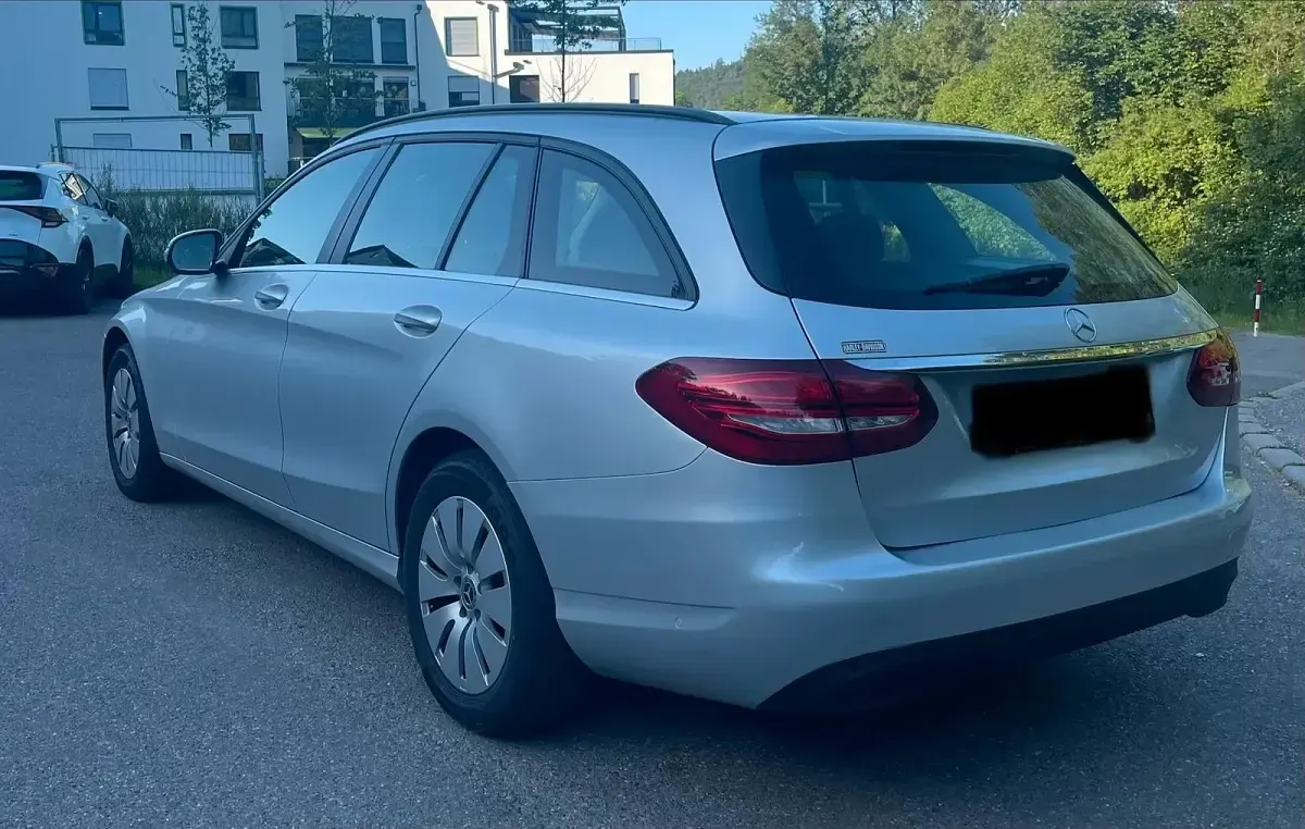 Second-hand Mercedes C220 170 CP (125 kW) 2017 Argintiu Break