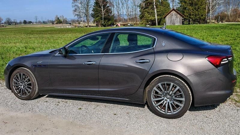 Gebraucht Maserati Ghibli GT 330 PS (242 kW) 2022 Grau Limousine