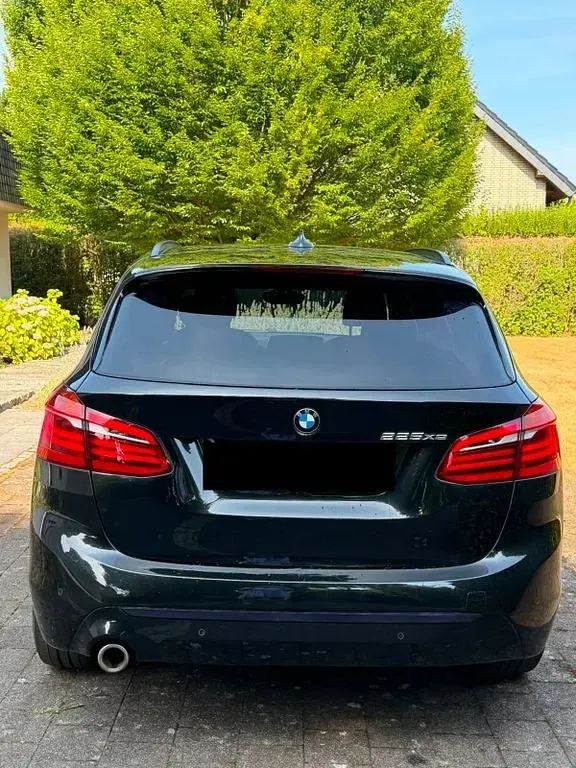 Gebraucht BMW 225 Active Tourer Sport Line 224 PS (164 kW) 2018 Schwarz Van / Kleinbus