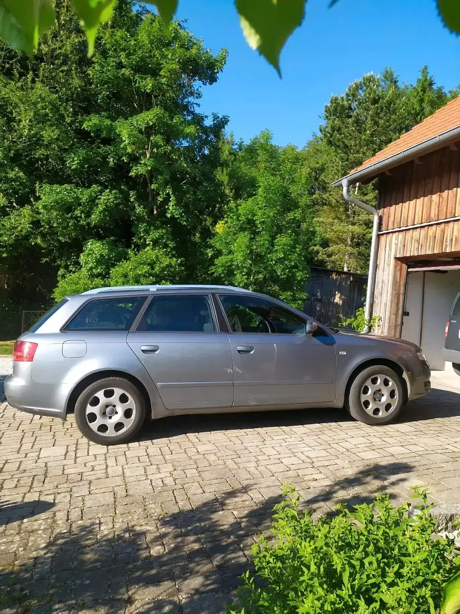 Gebraucht Audi A4 140 PS (102 kW) 2004 Silber Kombi