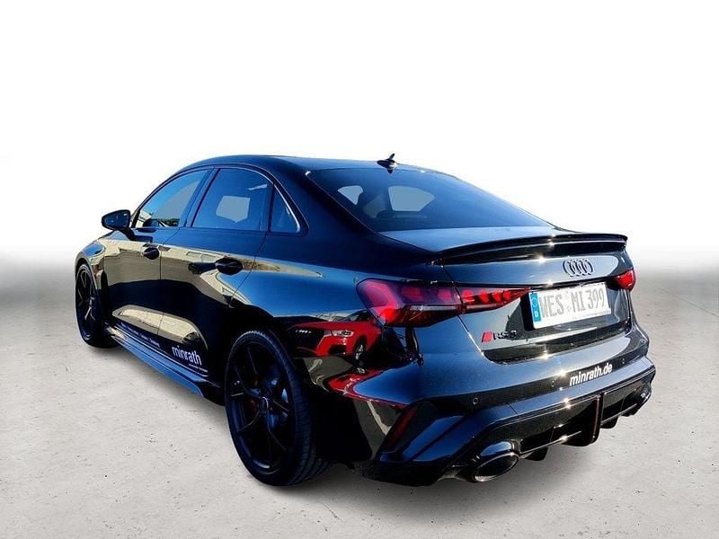 Gebraucht Audi RS3 Ambiente 400 PS (294 kW) 2026 Schwarz Limousine