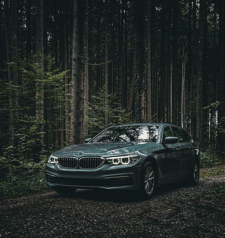 Gebraucht BMW 520 190 PS (139 kW) 2018 Silber Kombi