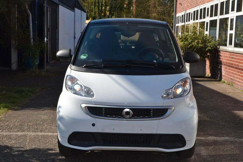 Weiß Gebraucht 2013 Smart ForTwo Coupé Coupé | 5.470 € (Fairer Preis) - Bild 1/4