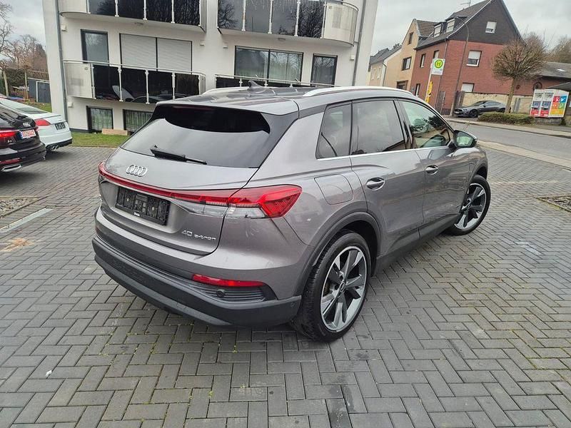 Gebraucht Audi Q4 e-tron Sport 150 kW (204 PS) 2022 Taifungrau SUV