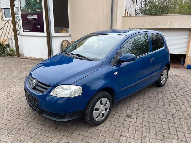 Blau Gebraucht 2009 VW Fox Kleinwagen | 1.290 € (Guter Preis) - Bild 1/4