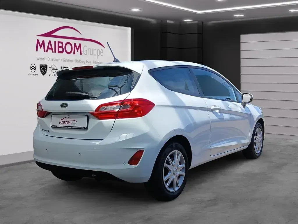 Gebraucht Ford Fiesta Cool & Connect 71 PS (52 kW) 2019 Weiß Kleinwagen