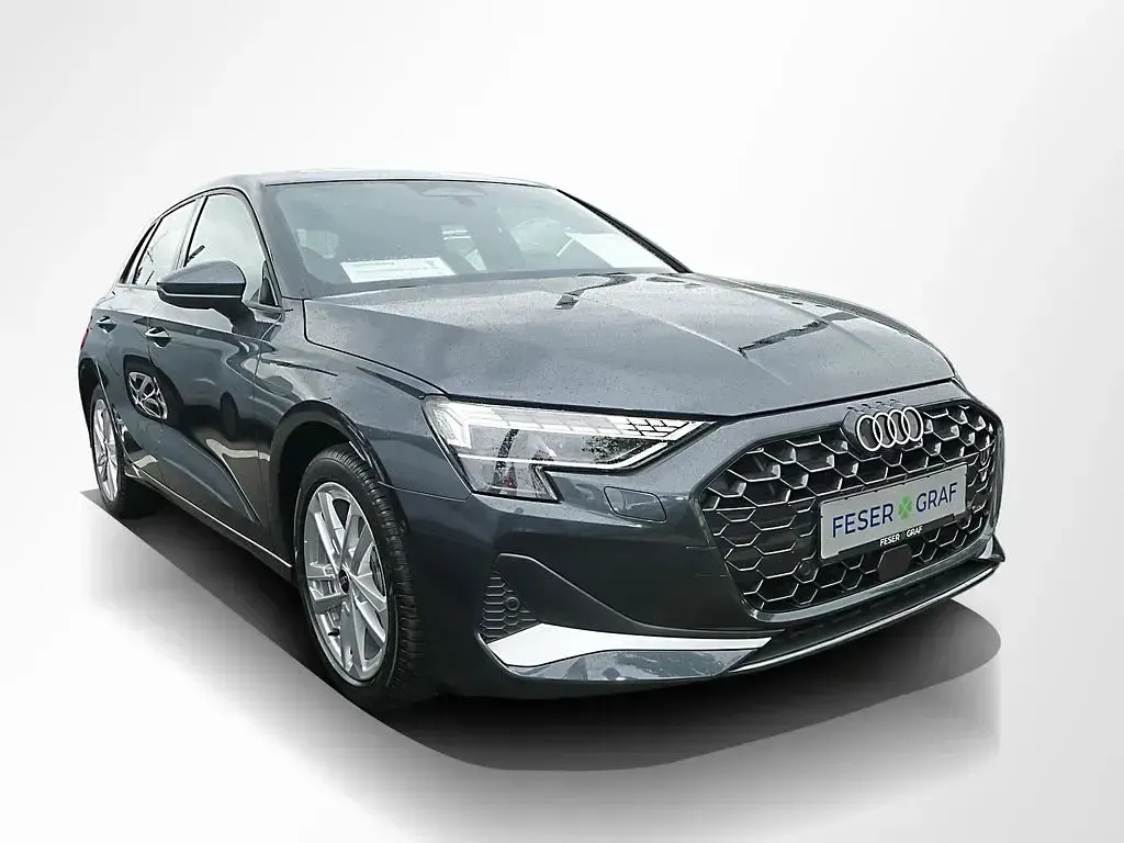 Gebraucht Audi A3 Ambiente 204 PS (150 kW) 2025 Manhattangrau metallic Limousine