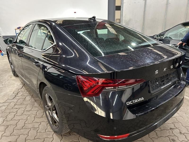 Gebraucht Skoda Octavia Style 150 PS (110 kW) 2022 Schwarz Limousine