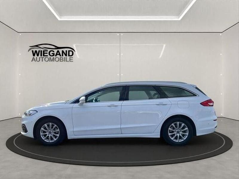 Gebraucht Ford Mondeo 165 PS (121 kW) 2020 Frozen white Kombi