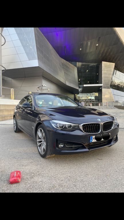 Blau Gebraucht 2017 BMW 320 Gran Turismo Sport Line Limousine | 16.999 € (Guter Preis) - Bild 1/4