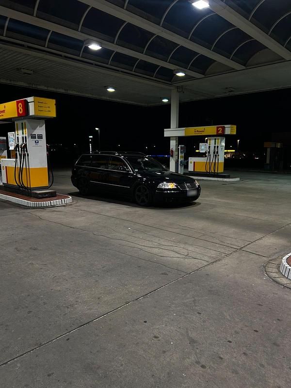 Gebraucht VW Passat Highline 136 PS (100 kW) 2005 Schwarz Kombi