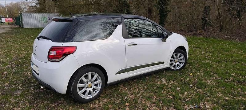 Gebraucht Citroën DS3 So Chic 92 PS (67 kW) 2012 Weiß Limousine