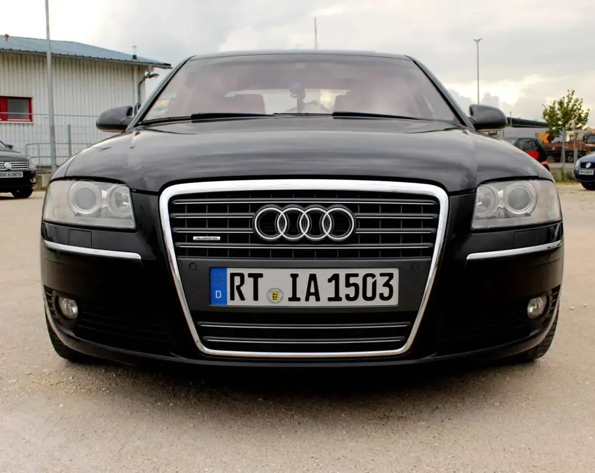 Gebraucht Audi A8 334 PS (245 kW) 2003 Ebonyschwarz perleffekt Limousine