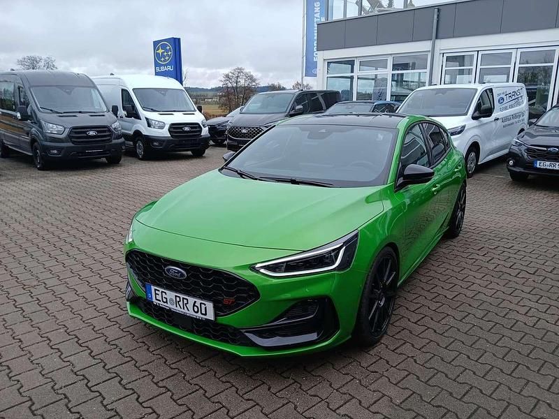 Gebraucht Ford Focus ST 280 PS (205 kW) 2024 Mean green Kleinwagen