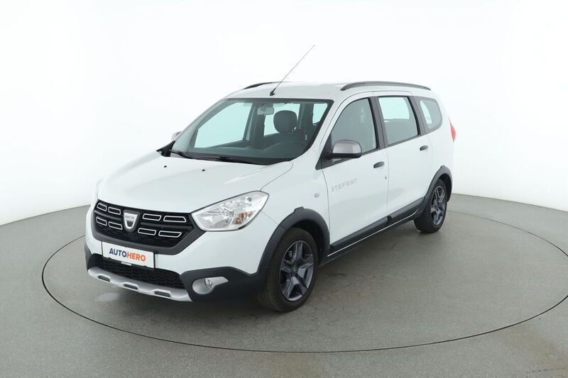 Weiß Gebraucht 2018 Dacia Lodgy Celebration Van / Kleinbus | 12.410 € (Etwas zu teuer) - Bild 1/4